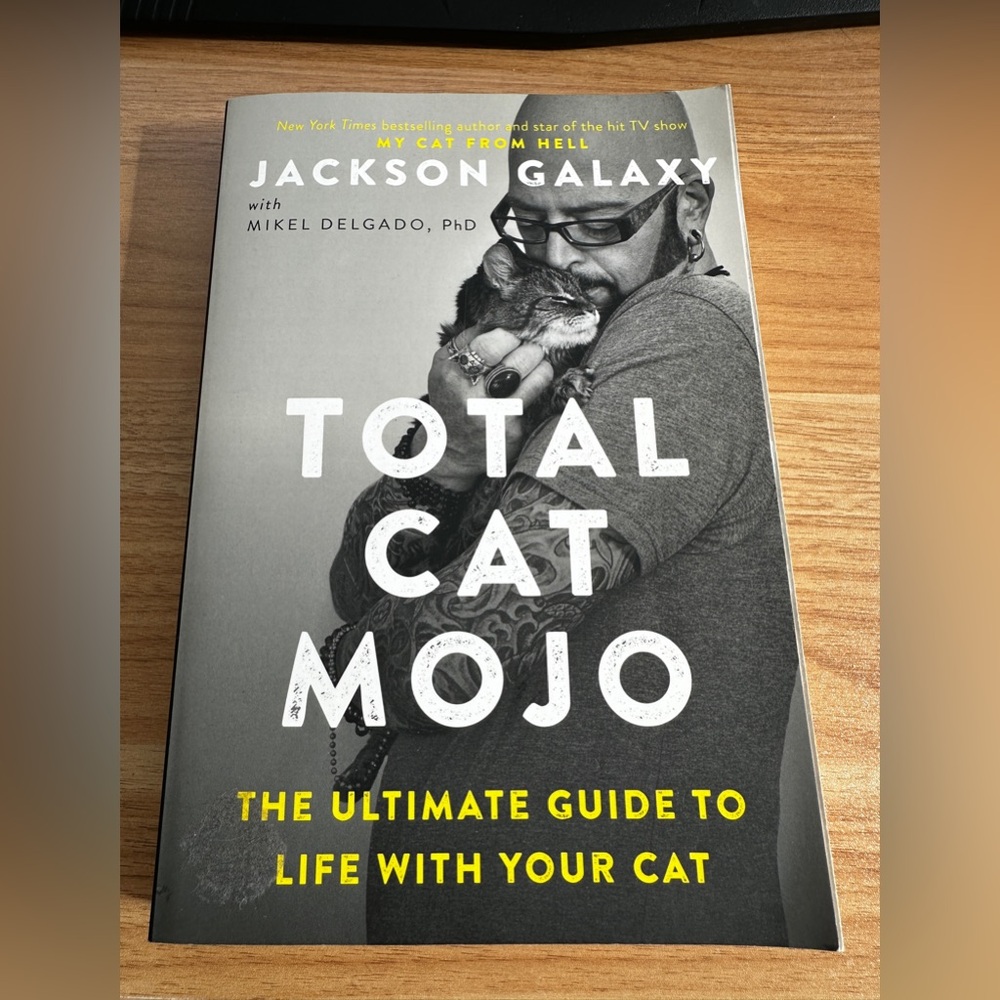 “Total Cat Mojo” Paperback Book by Jackson Galaxy